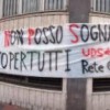 Reddito di dignità: a Napoli gli studenti contro la precarietà