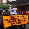 Napoli, la Rete della Conoscenza inscena rapine delle borse di studio: la protesta contro la gestione del Diritto allo Studio della giunta Caldoro per
