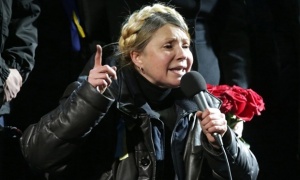 22 Febbraio. Tymoshenko parla alla folla dopo la liberazione.