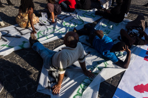 Preparativi del corteo in Piazza Plebiscito - © 2015 - Stefano Santos