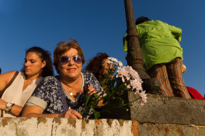 Lancio dei fiori a mare - © 2015 - Stefano Santos